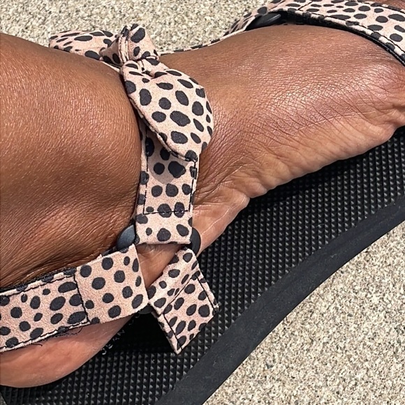 Arizona Womens Judith Strap Sandals outdoor animal print activewear shoe Sz 11M - Picture 9 of 13